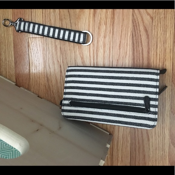 Thirty-One Perfect Cents Wallet & Key Fob - Picture 2 of 4